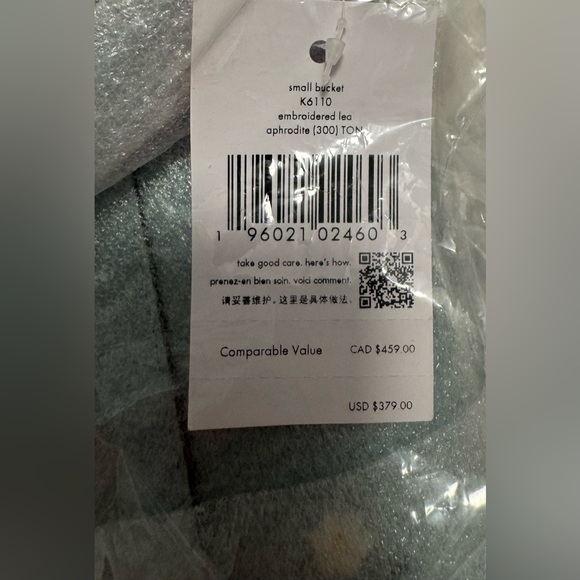 ❣️NWT❣️ Kate Spade Aphrodite Daisy Embroidered Darcy Bucket Tote (purse) - Picture 6 of 11